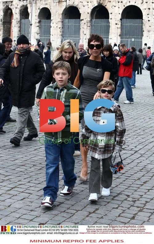Victoria Beckham visits Colosseum with children