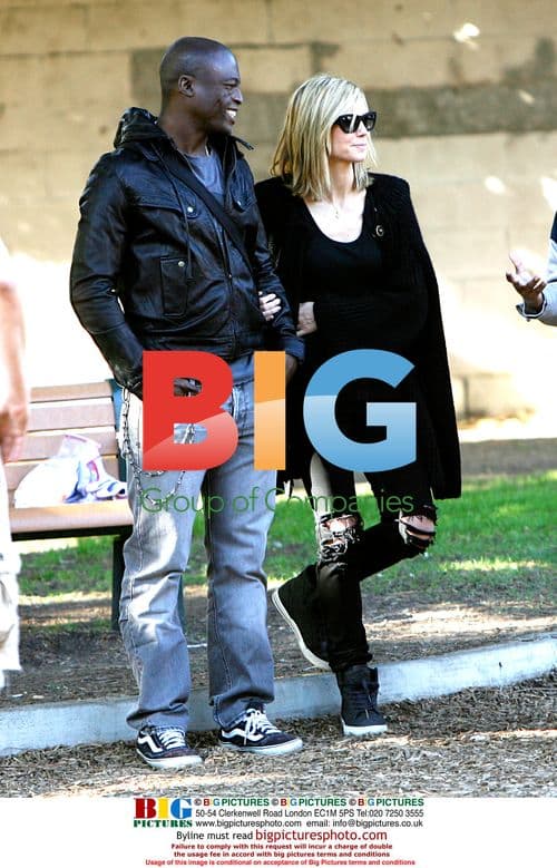 Heidi Klum and Seal with Kids in Park