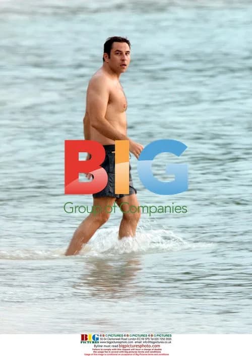 David Walliams relaxes in Barbados