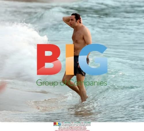 David Walliams Relaxes in Barbados