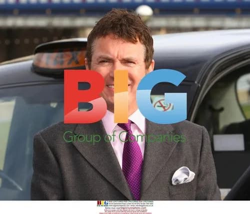 Shane Ritchie and Les Shrapnel as "Minder" cast