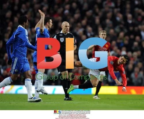 Cristiano Ronaldo Fouled by Frank Lampard