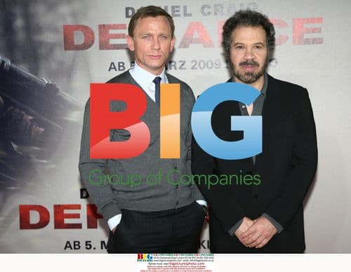 Daniel Craig and Ed Zwick at 'Defiance' Photocall