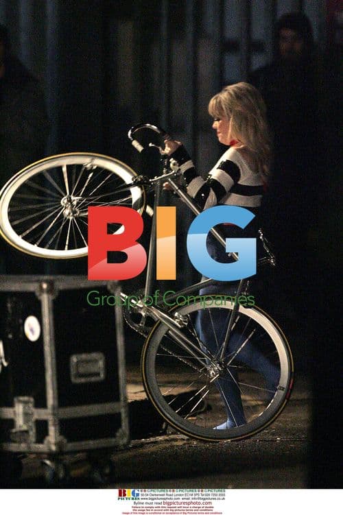 Duffy and body double shoot Diet Coke ad