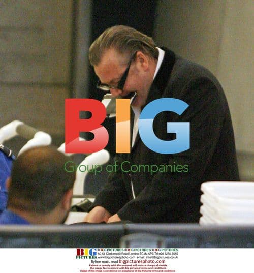 Ray Winstone clears security at LAX