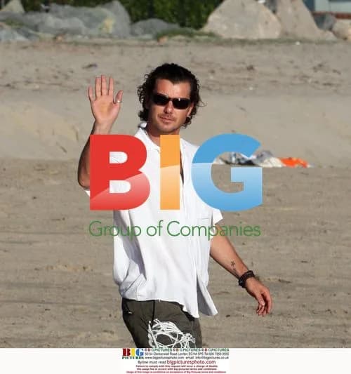 Gavin Rossdale at Starbucks in Malibu with son