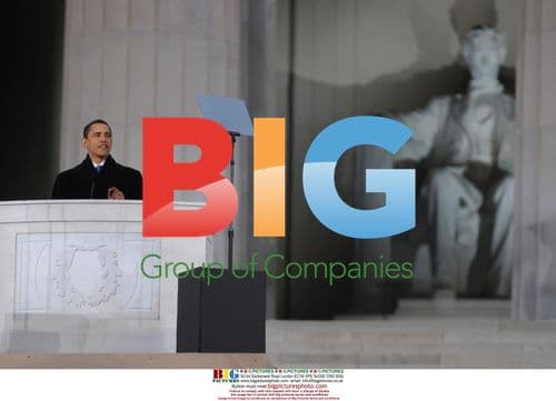 Obama Speaks at Lincoln Memorial