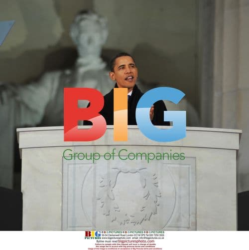 Obama at Lincoln Memorial