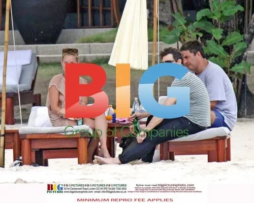 Kate Moss and friends relax in Thailand