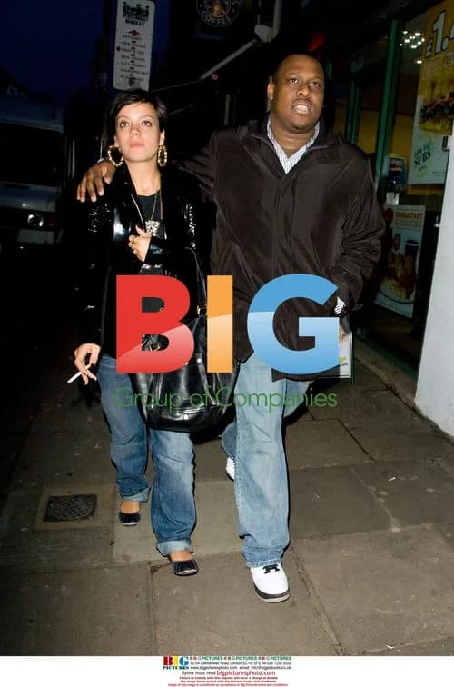 Lily Allen Shopping on Portabello Road