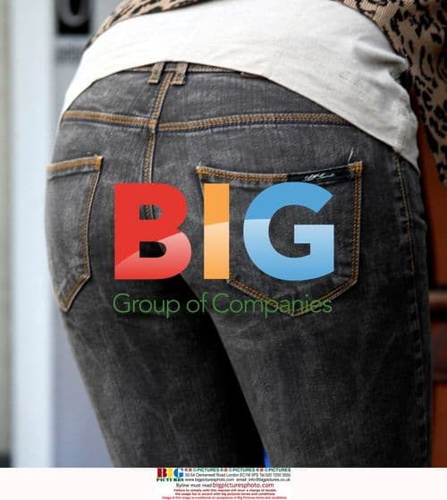 Kelly Brooks friend Suzy Amy moving in Marble Arch