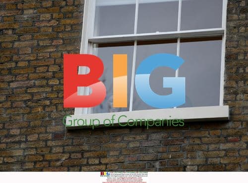 Kelly Brooks friend Suzy Amy moving in London