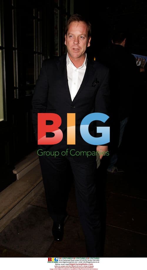 Kiefer Sutherland arrives at hotel after night out