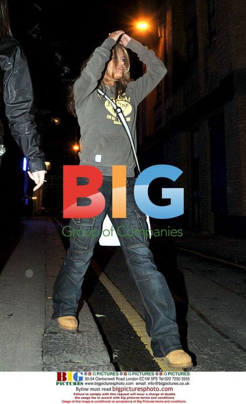 Kerry Katona Gets Hair Done at Zoo Salon