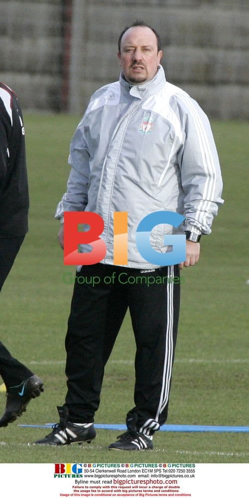 Steven Gerrard trains with Liverpool FC