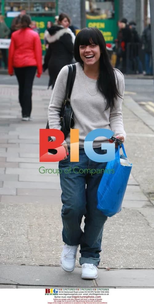Singer Lily Allen out shopping in London