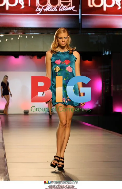Heidi Klum and GNTM Cast at Fashion Show Mall