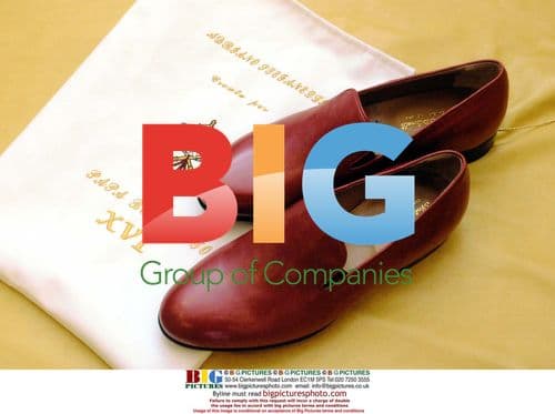 Vatican Shoemaker Makes Shoes for US President