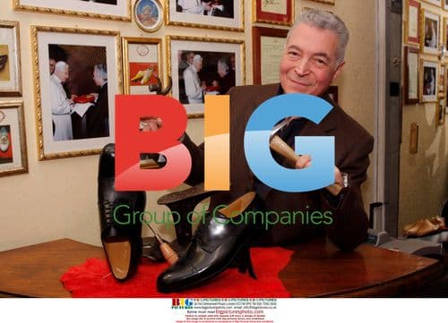 Shoemaker Creates Shoes for US President