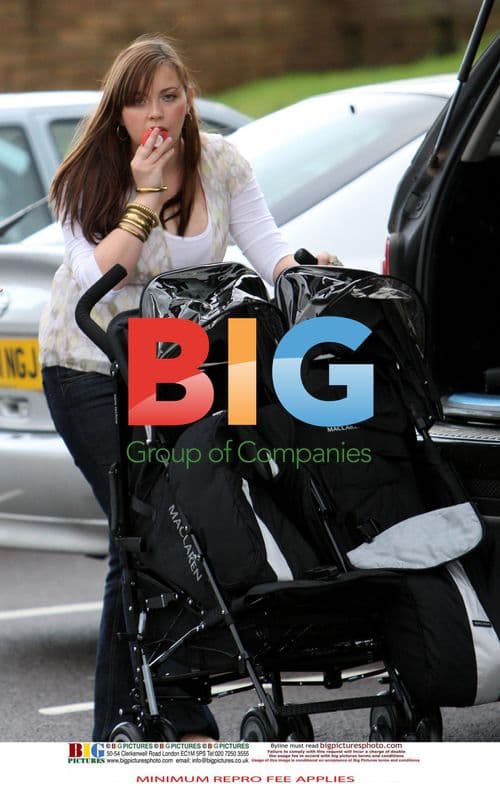 Charlotte Church shops with kids