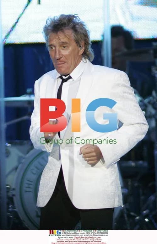 Rod Stewart Performs in Florida