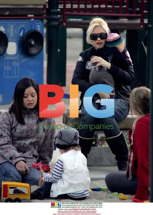 Gwen Stefani with Sons in Park
