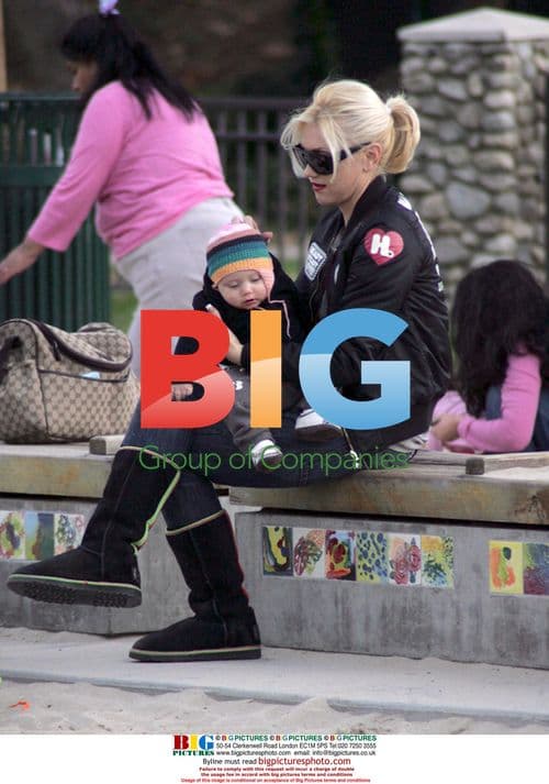 Gwen Stefani with sons in LA park