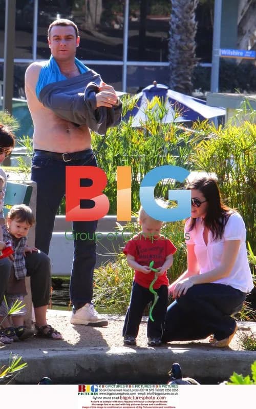 Liev Schreiber and son at park