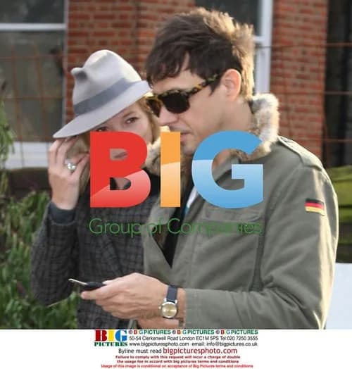 Kate Moss and Jamie Hince leave London home