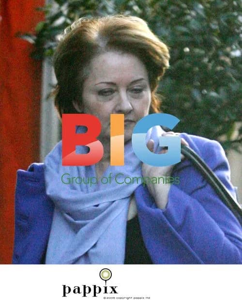 Anne Diamond's Triple Chin Sighting in London