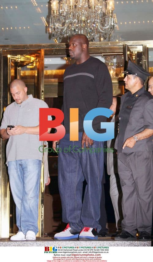 Shaquille O'Neal arriving at NYC hotel