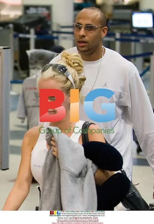 Newlyweds Kendra Wilkinson and Hank Baskett Depart LAX