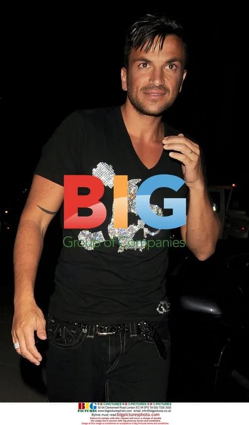 Peter Andre Returns to Hotel with Brother