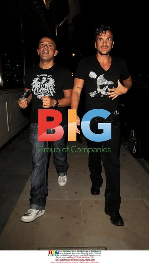 Peter Andre Returns to Hotel with Brother