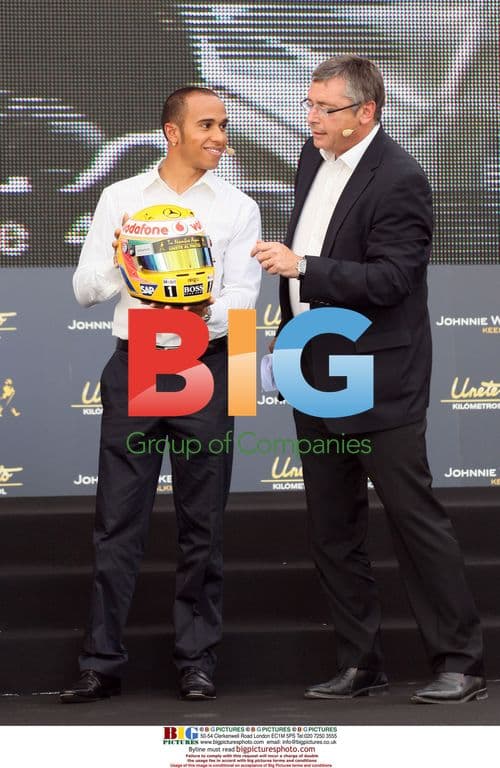 Celebrities promote anti-drunk driving campaign