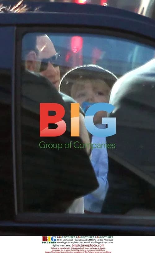 Britney Spears and children at Paris airport