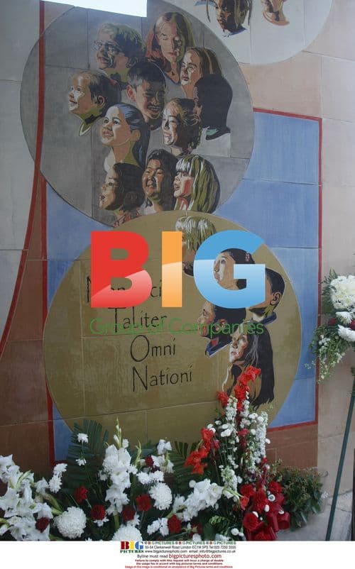 Farrah Fawcett's private funeral in LA