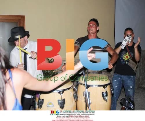 Manchester United's Macheda plays drums in Sardinia