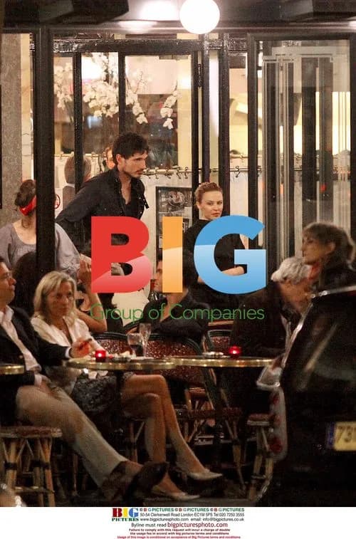 Kylie Minogue and boyfriend have dinner