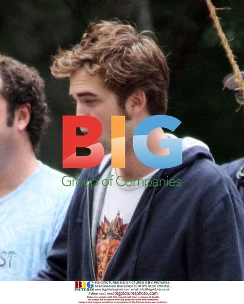Robert Pattinson on 'Remember Me' set