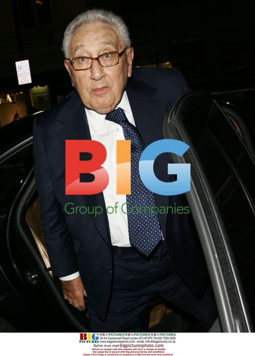 Henry Kissinger returns to hotel in London
