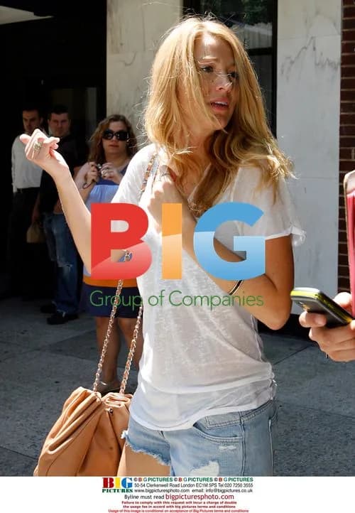 Blake Lively on 'Gossip Girl' set in NYC