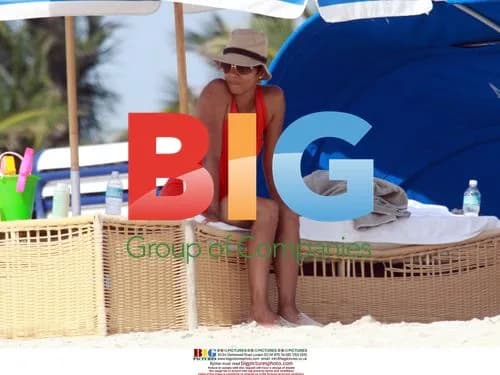 Halle Berry and family on Miami beach