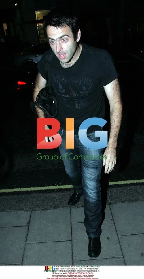 Ronnie O'Sullivan arrives at Claridge's hotel