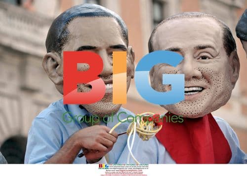 Oxfam protests G8 leaders at hunger summit