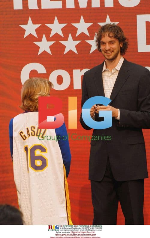 Pau Gasol receives Madrid Community Awards
