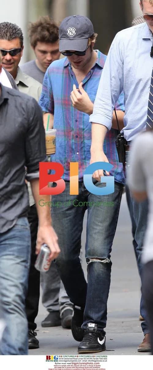 Robert Pattinson on 'Remember Me' set