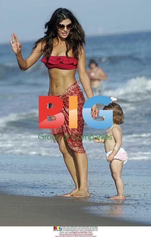 Ali Landry & daughter at Malibu beach