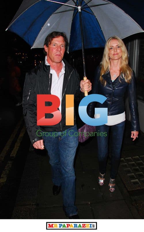 Dennis Quaid & Wife Kimberly Out in Soho, London