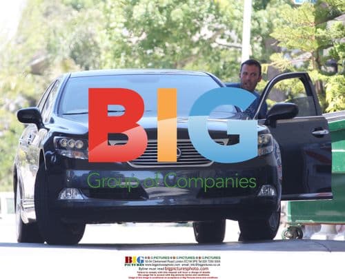 Ben Affleck Pumps Air Into Lexus